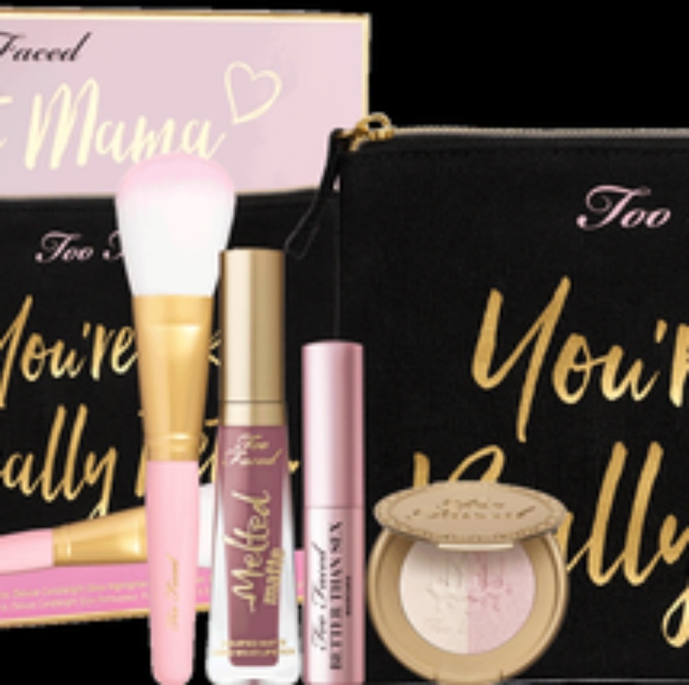 TOO FACED ONE HOT MAMA MAKEUP SET - Picture 1 of 5